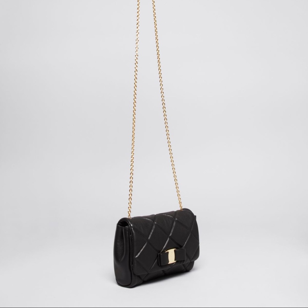 Authentic Salvatore Ferragamo Quilted Vara Bag - Picture 4 of 14